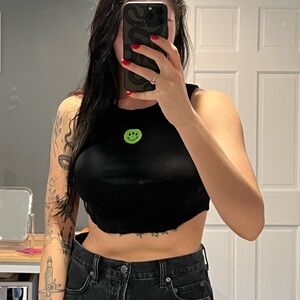 Alien Cropped Muscle Tee